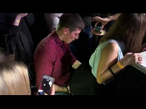 ❤️ Sess reali f'nightclub Russu. Tfajla Russa ta’ 18-il sena fl-anus u l-vaġina fucked f’nightclub ️ Sluts f'mt.pornofilmtv.ru ❤